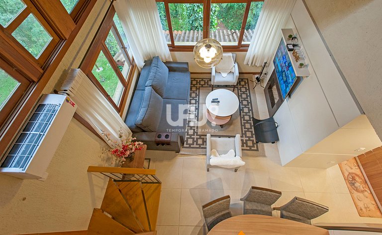 VILLA 309 - 4 DOR EM CONDOMÍNIO COM PISCINA!