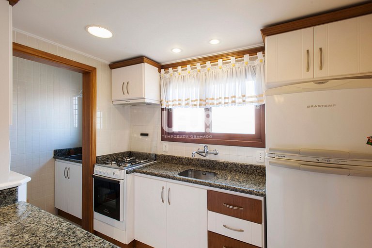SIERRA NEVADA - COBERTURA 3 DORM. (12 PAX) JUNTO À RUA COBER