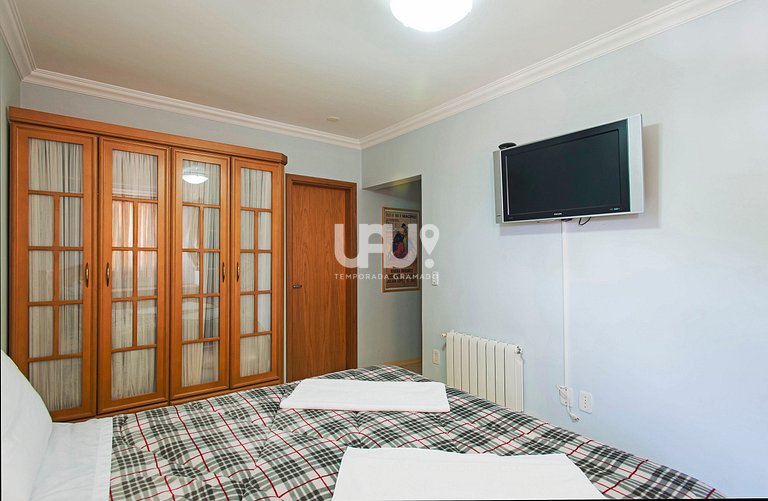 SIERRA NEVADA - COBERTURA 3 DORM. (12 PAX) JUNTO À RUA COBER