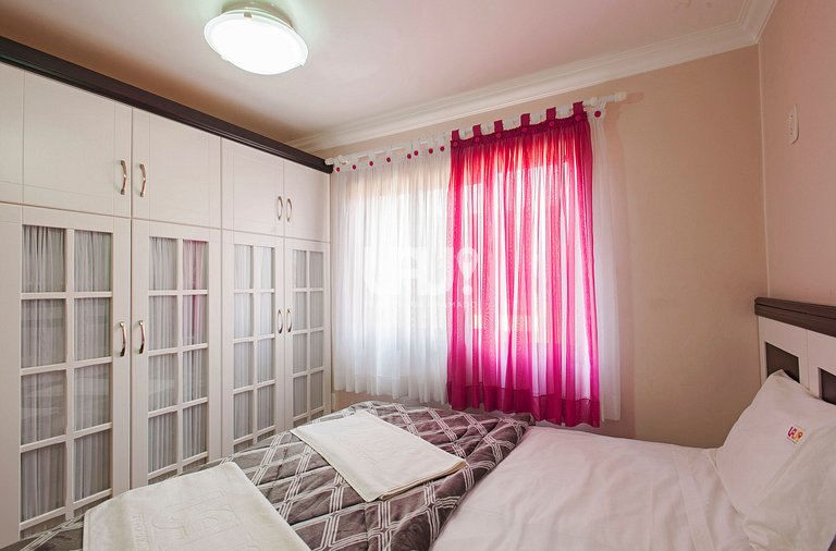 SIERRA NEVADA - COBERTURA 3 DORM. (12 PAX) JUNTO À RUA COBER