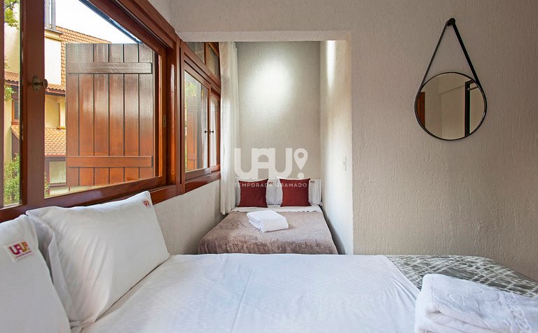 Villa 210 - 2, 9 pax, em Cond. com piscina térmica