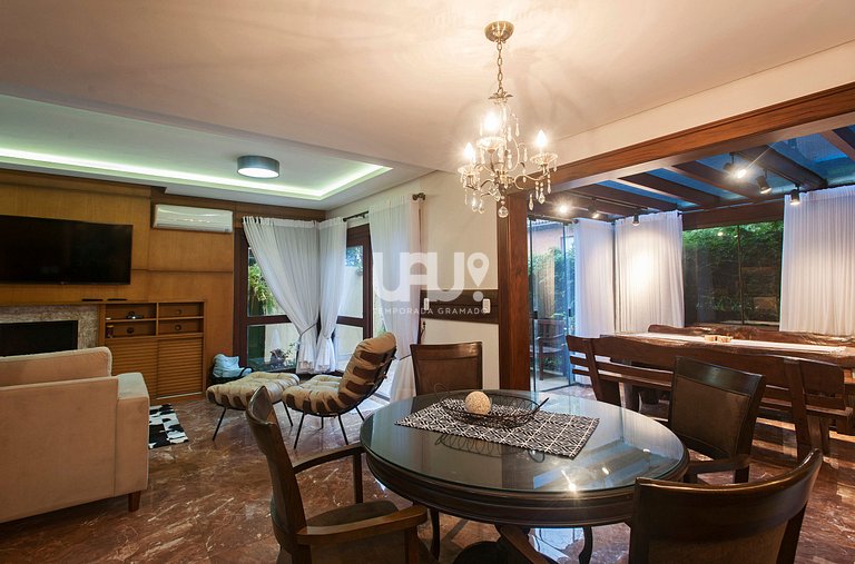 Villa Casa 7- 4d, 15pax, em Condomínio com piscina