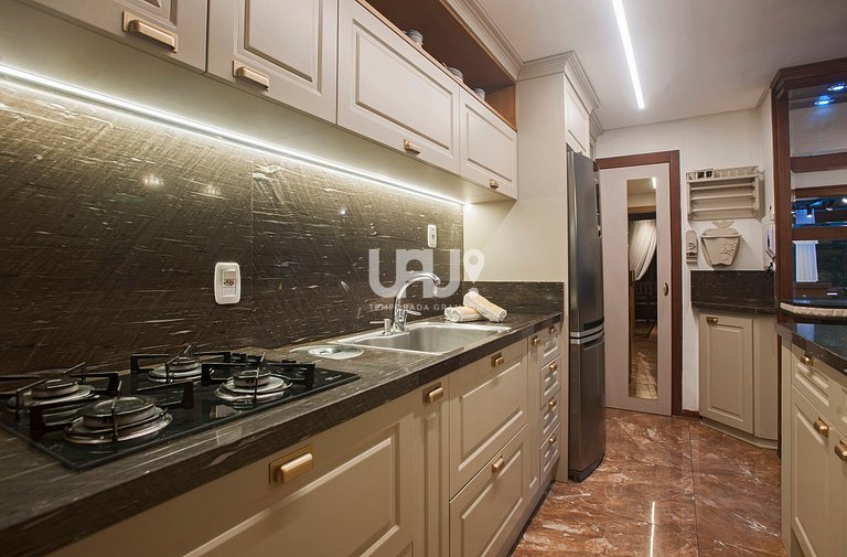Villa Casa 7- 4d, 15pax, em Condomínio com piscina