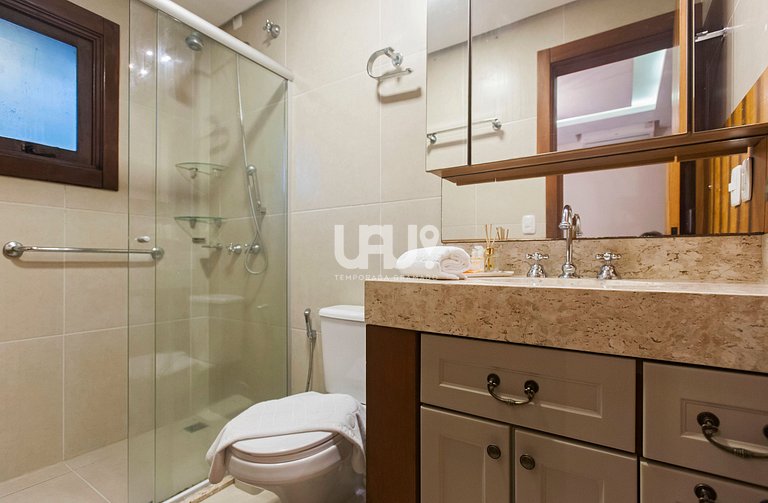 Villa Casa 7- 4d, 15pax, em Condomínio com piscina