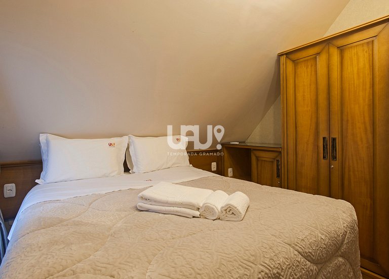 Villa Casa 7- 4d, 15pax, em Condomínio com piscina