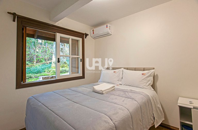 Casa Lago Negro - 5 dormitórios, 18 pax, junto a um dos cart