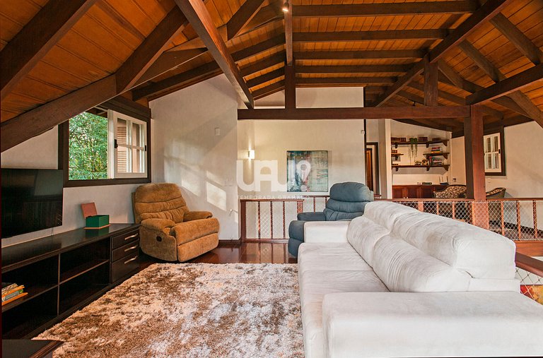 Casa Lago Negro - 5 dormitórios, 18 pax, junto a um dos cart