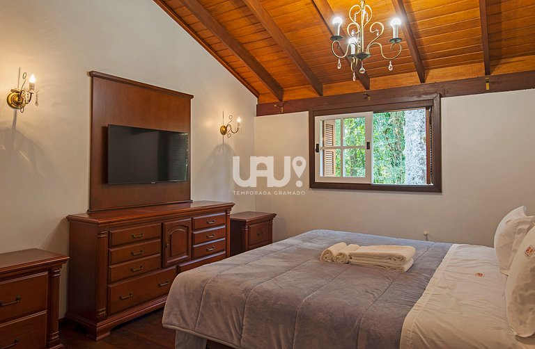 Casa Lago Negro - 5 dormitórios, 18 pax, junto a um dos cart