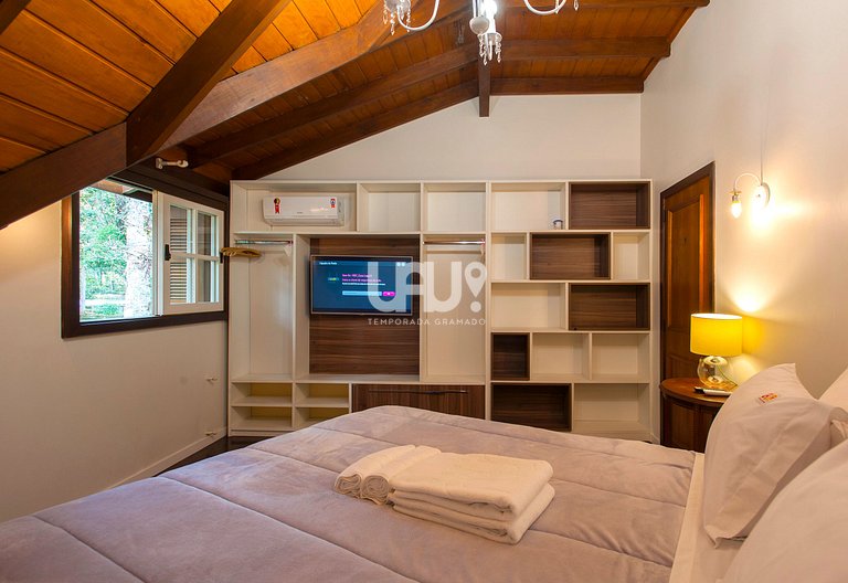 Casa Lago Negro - 5 dormitórios, 18 pax, junto a um dos cart