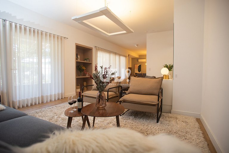 Altos da Bela Vista 504 A - Cobertura com vista para o Vale