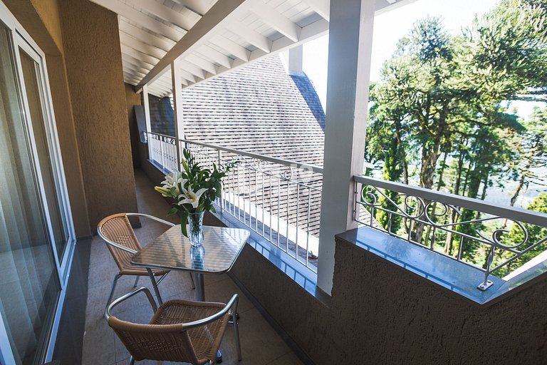 Altos da Bela Vista 504 A - Cobertura com vista para o Vale