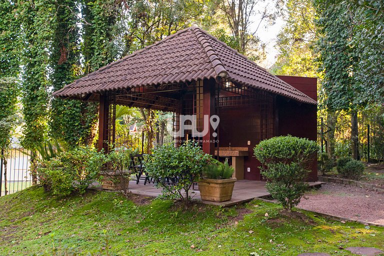 VILLA 309 - 4 DOR EM CONDOMÍNIO COM PISCINA!