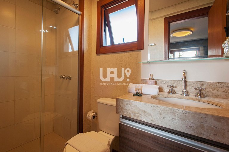 VILLA 303 COBERTURA 3D COM OFURÔ EM CONDOMÍNIO COM PISCINA!