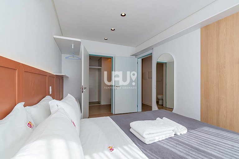 Volo Palace 402 - 2 Suítes, 8 pax, na Borges (duas quadras d