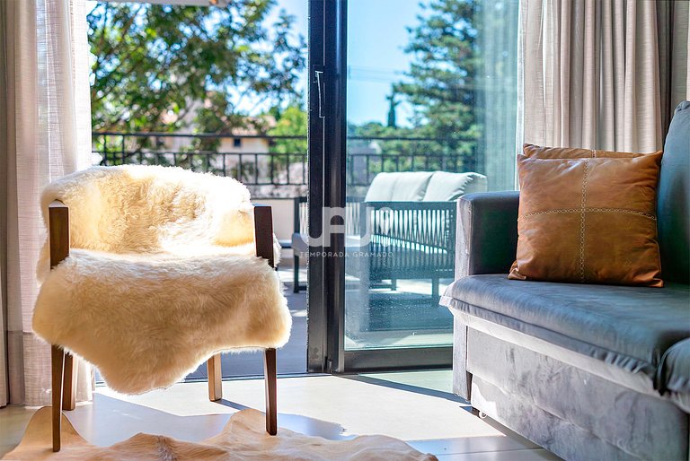 Volo Garden 203 - 2 Suítes com Jacuzzi privativa!