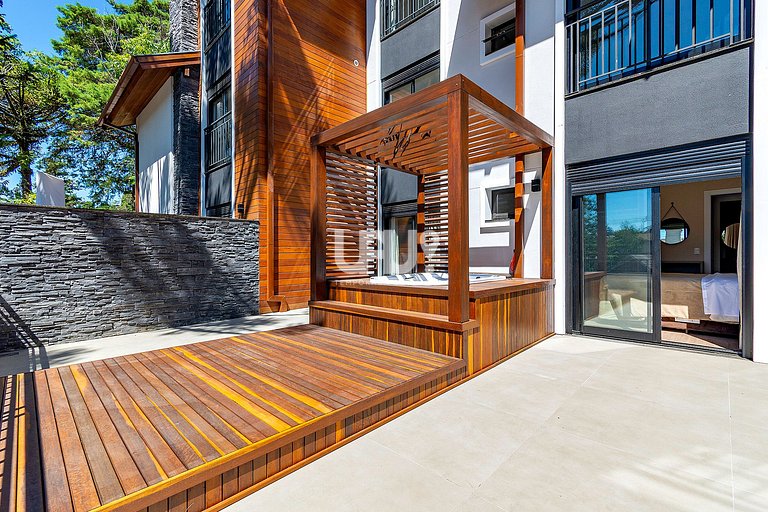 Volo Garden 203 - 2 Suítes com Jacuzzi privativa!