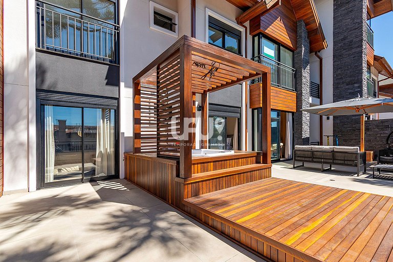 Volo Garden 203 - 2 Suítes com Jacuzzi privativa!