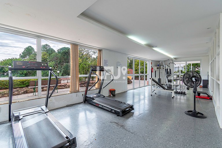 Gramado Village 608 - 4 pax Em cond. com piscina!