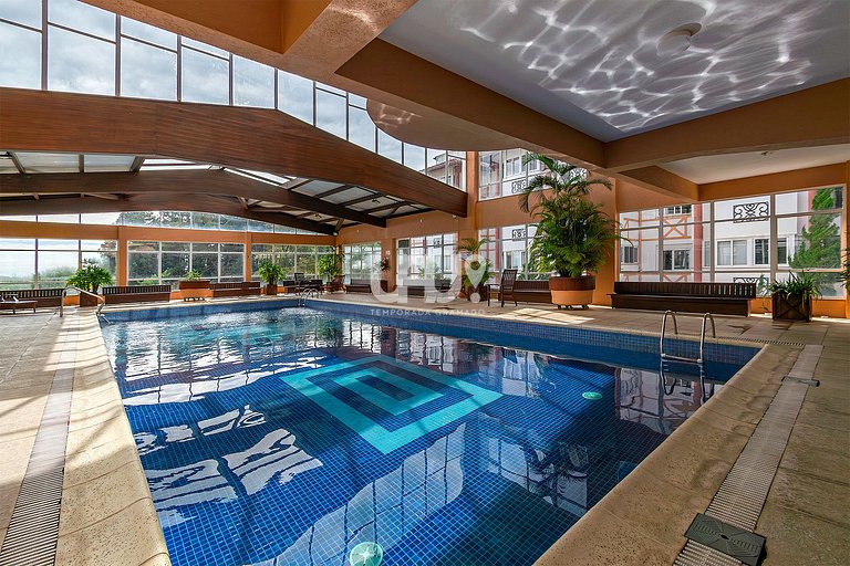 Gramado Village 608 - 4 pax Em cond. com piscina!