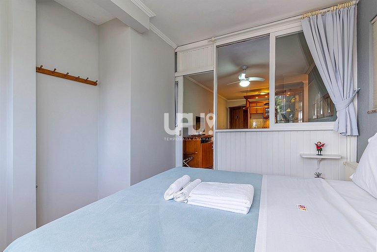 Gramado Village 608 - 4 pax Em cond. com piscina!