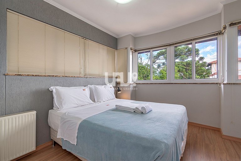 Gramado Village 608 - 4 pax Em cond. com piscina!