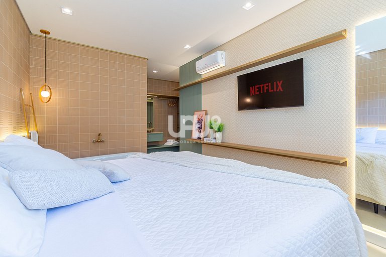 Jardim nada Secreto - 4 Dorm, 15 pax, no Centro!