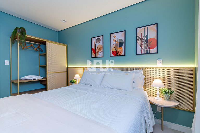 Jardim nada Secreto - 4 Dorm, 15 pax, no Centro!