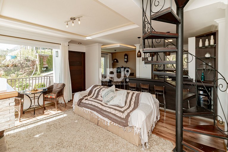 Casa Vale das Colinas - 3 Dorm. com linda vista!