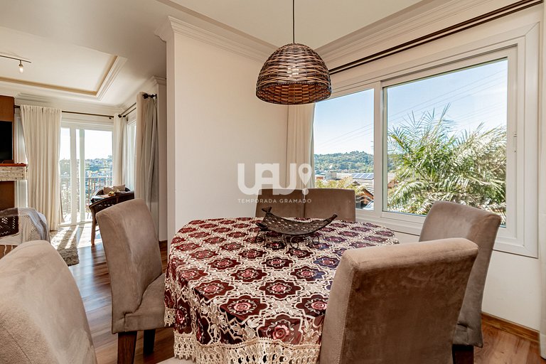 Casa Vale das Colinas - 3 Dorm. com linda vista!