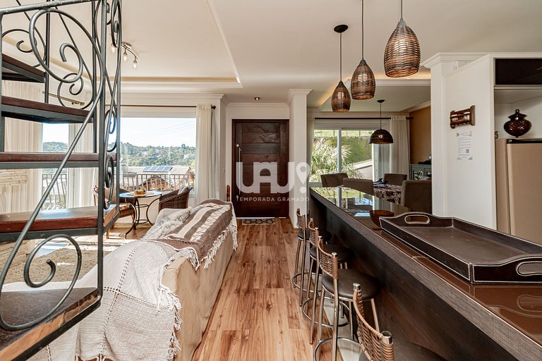 Casa Vale das Colinas - 3 Dorm. com linda vista!