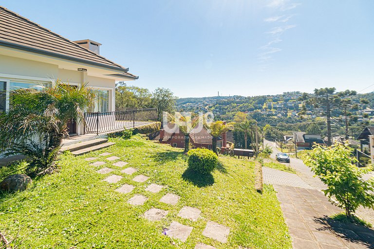 Casa Vale das Colinas - 3 Dorm. com linda vista!