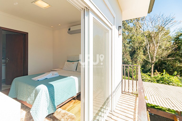 Casa Vale das Colinas - 3 Dorm. com linda vista!