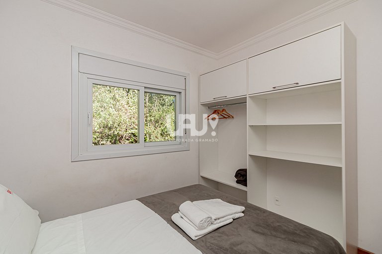 Casa Vale das Colinas - 3 Dorm. com linda vista!