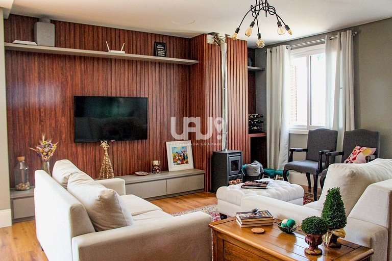 No coração de Gramado | 3 suítes+lareira+tudo a pé