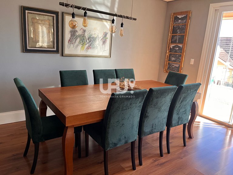 No coração de Gramado | 3 suítes+lareira+tudo a pé