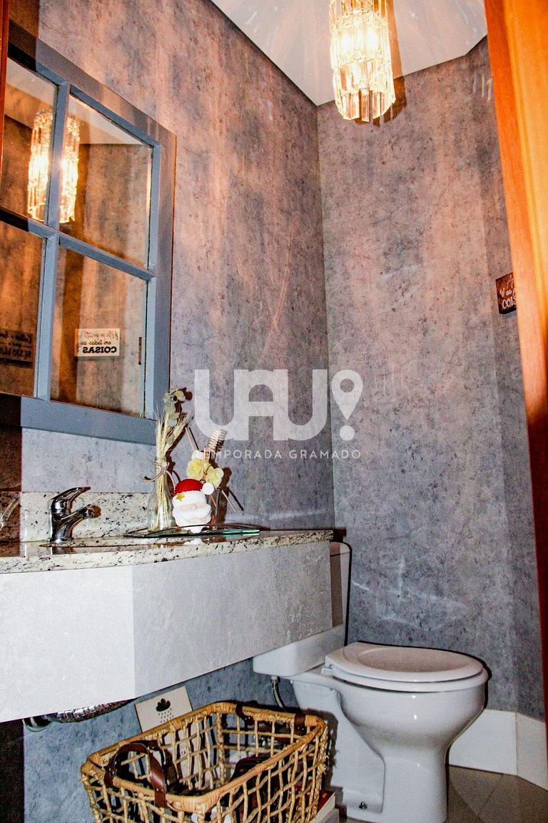 No coração de Gramado | 3 suítes+lareira+tudo a pé