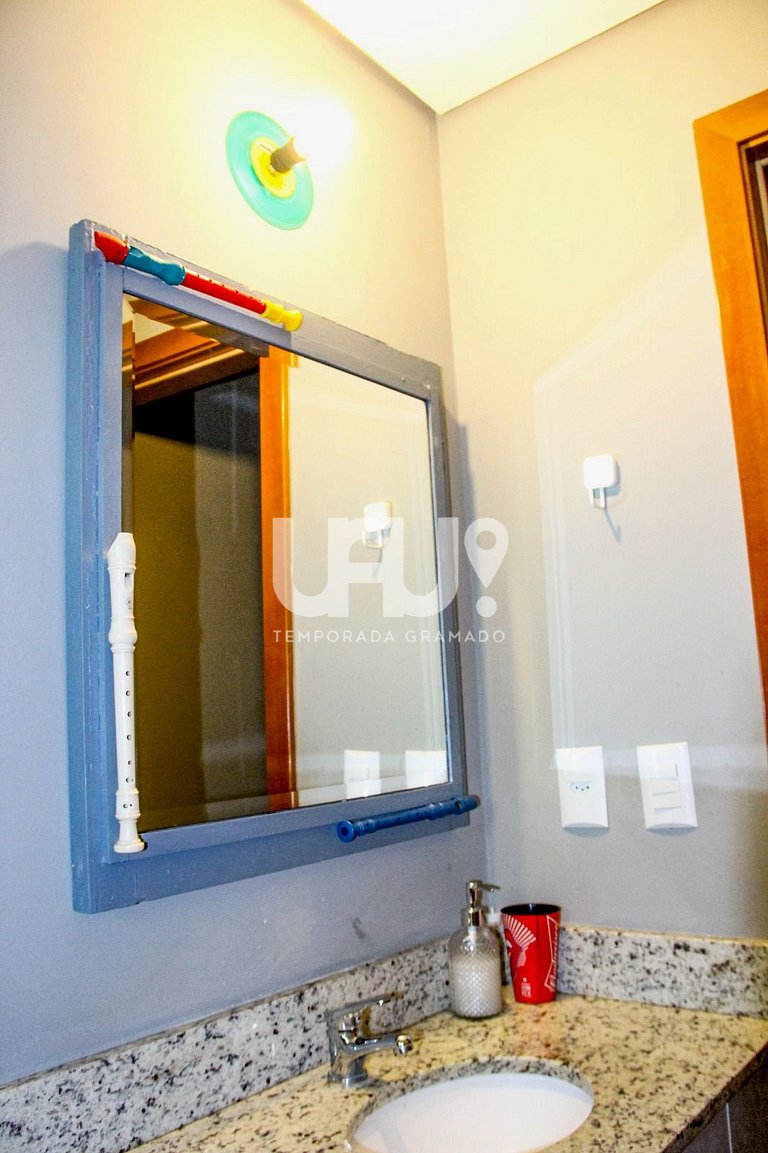 No coração de Gramado | 3 suítes+lareira+tudo a pé