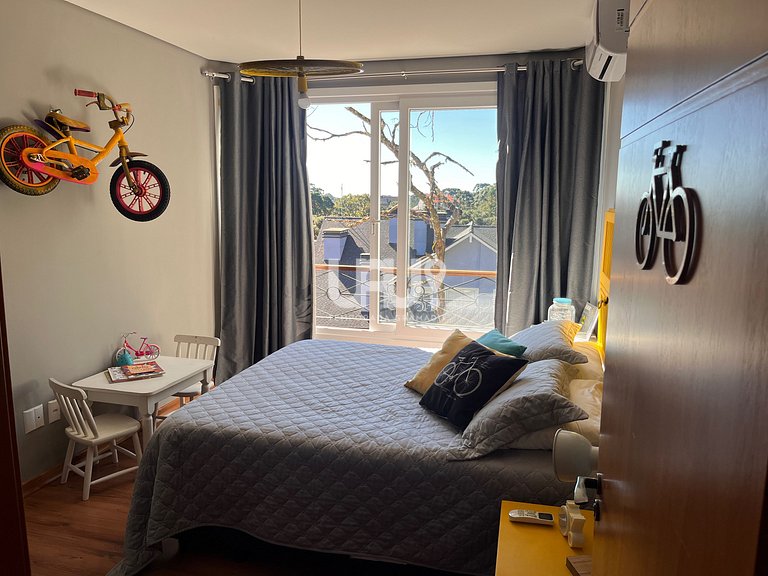 No coração de Gramado | 3 suítes+lareira+tudo a pé