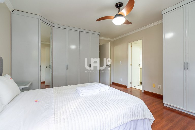 Casa Planalto - 4d, 10 pax, com casinha na árvore!