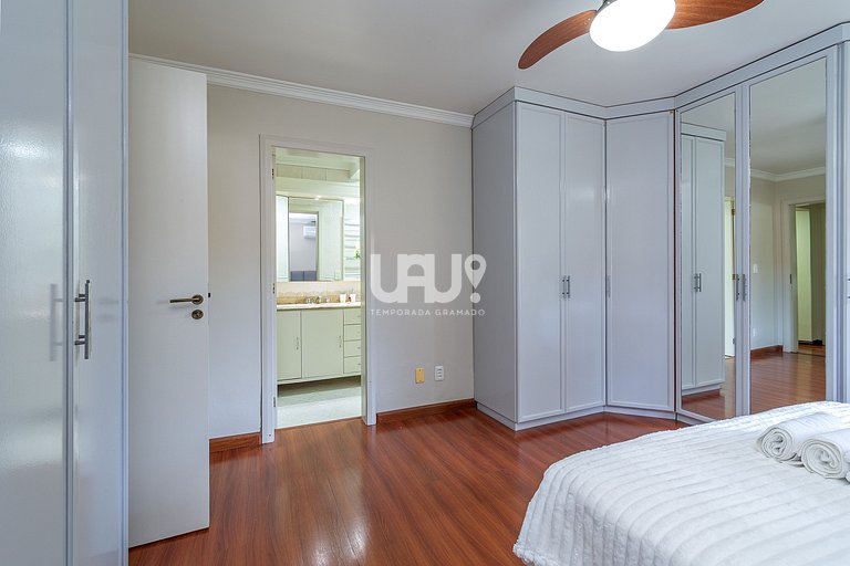 Casa Planalto - 4d, 10 pax, com casinha na árvore!