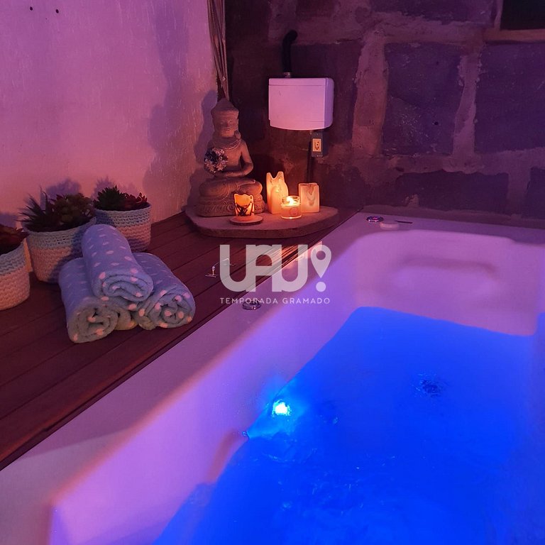 Casa de campo com piscina e jacuzzi em Gramado